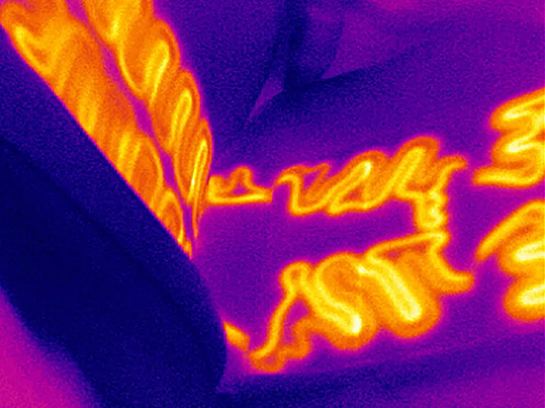 자동차 제조 공정에서 열선 시트의 과열 보호 메커니즘 및 기능 검증